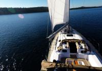 barcha a vela coperta in teak per barche a vela vele yacht a vela elan 45 impression